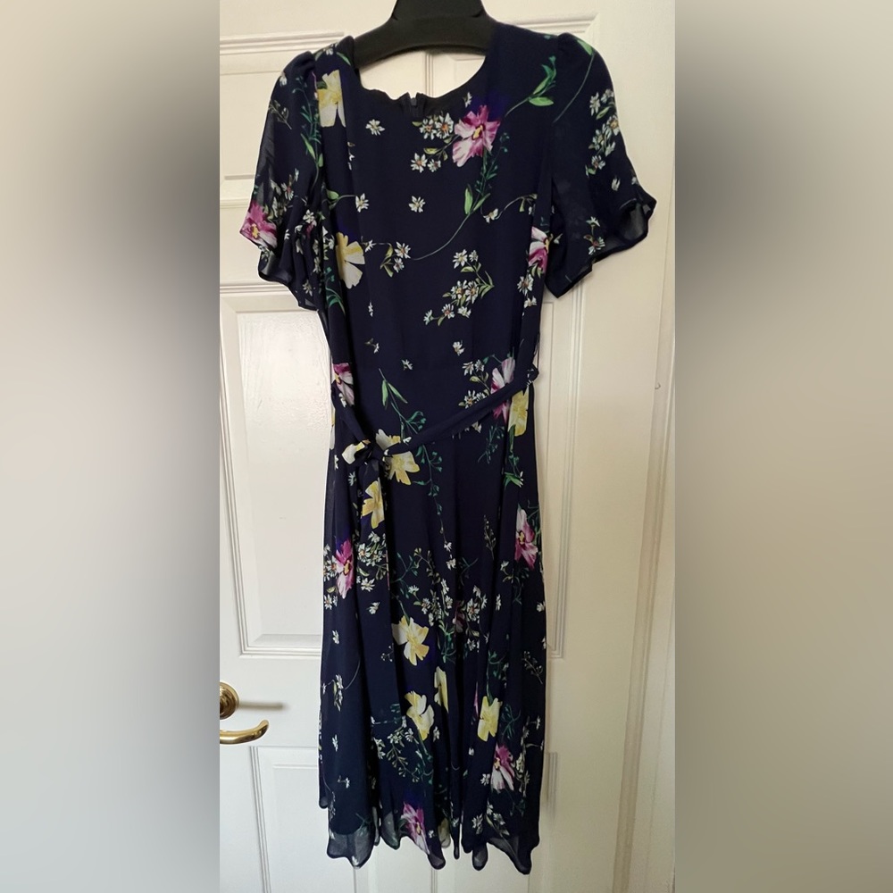 DKNY Ruffle dress - Picture 4 of 11